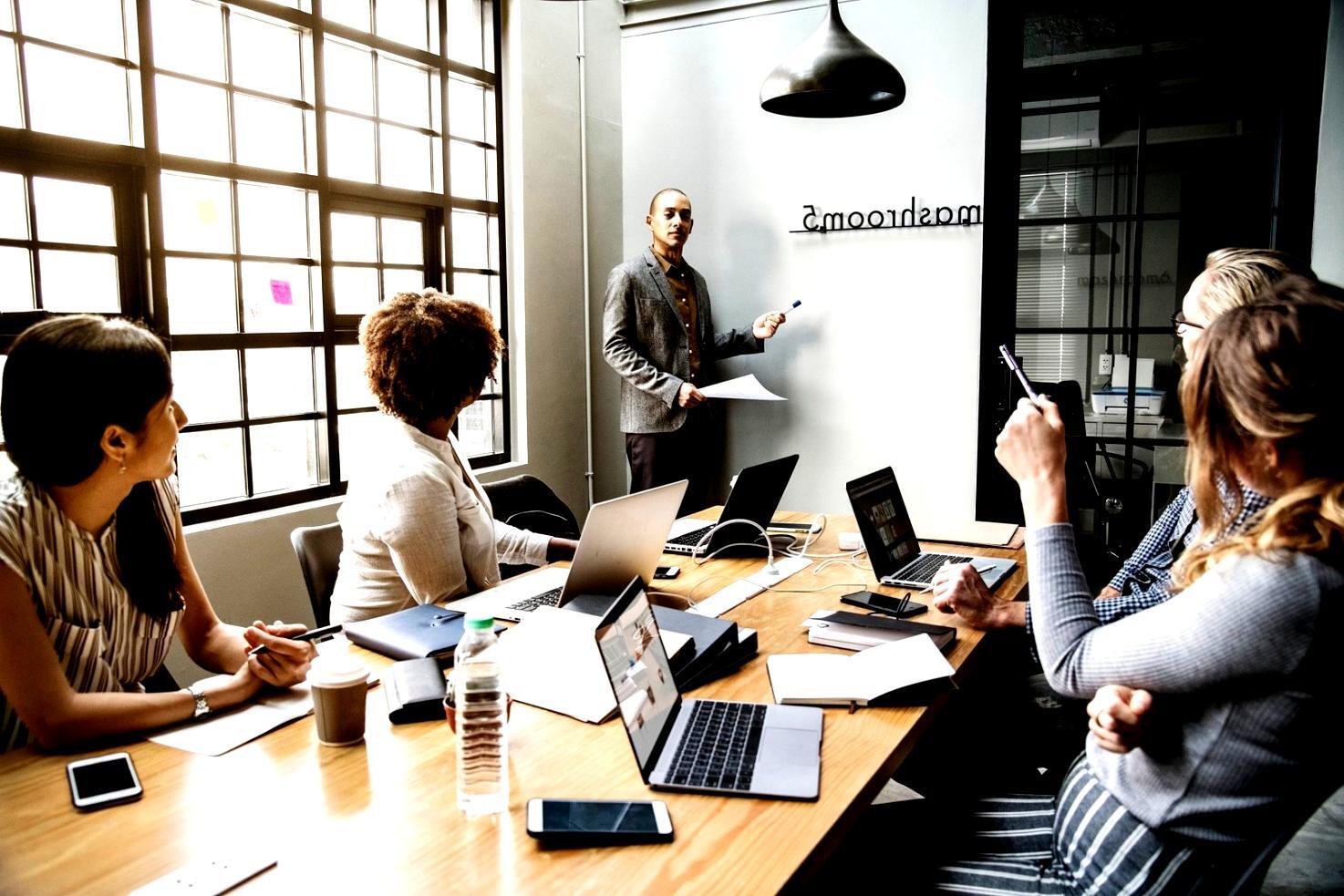 Plataforma de análisis financiero en funcionamiento